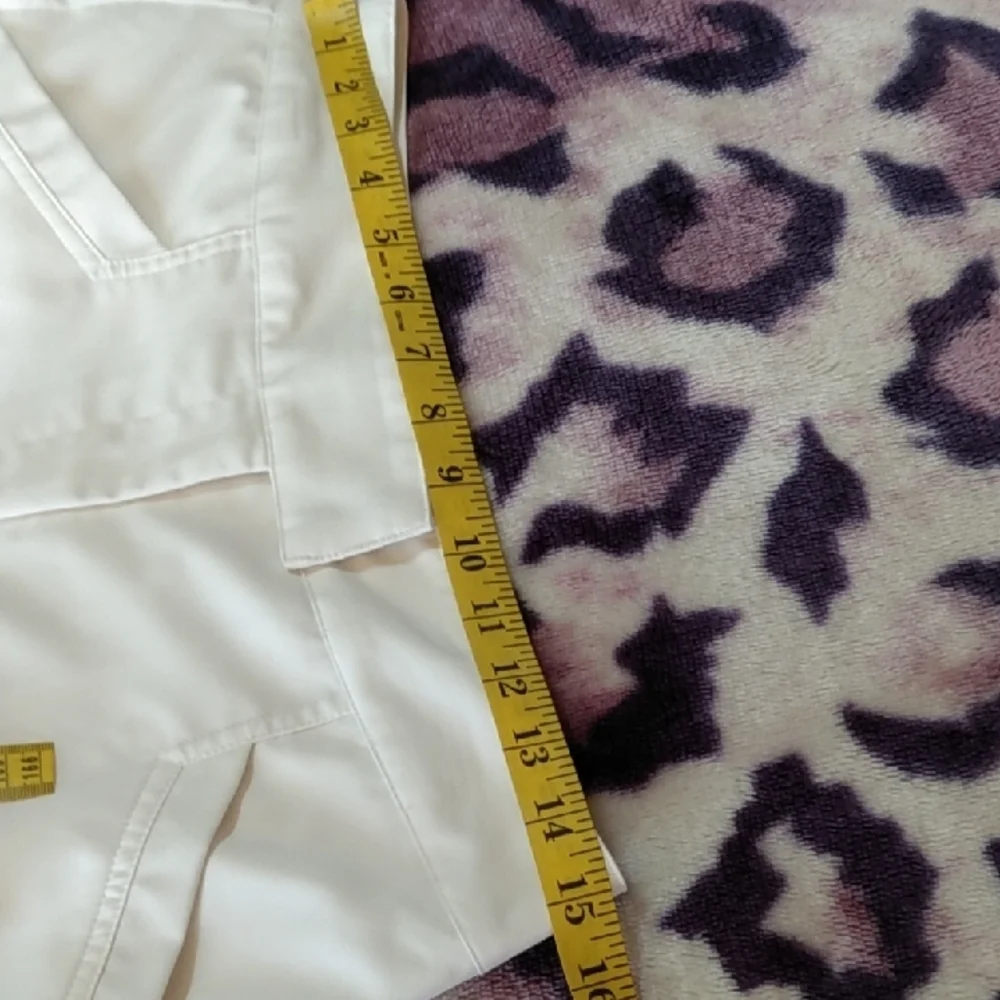 TEHAMA Classic White Bermuda  Casual Shorts With Inner‎ Liner Women's Size 2
